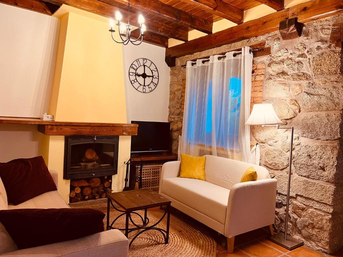 Revolcona Holiday home La Adrada