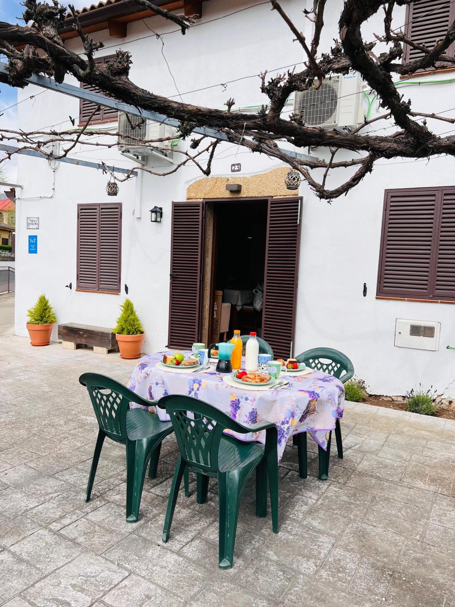 Holiday home Revolcona La Adrada