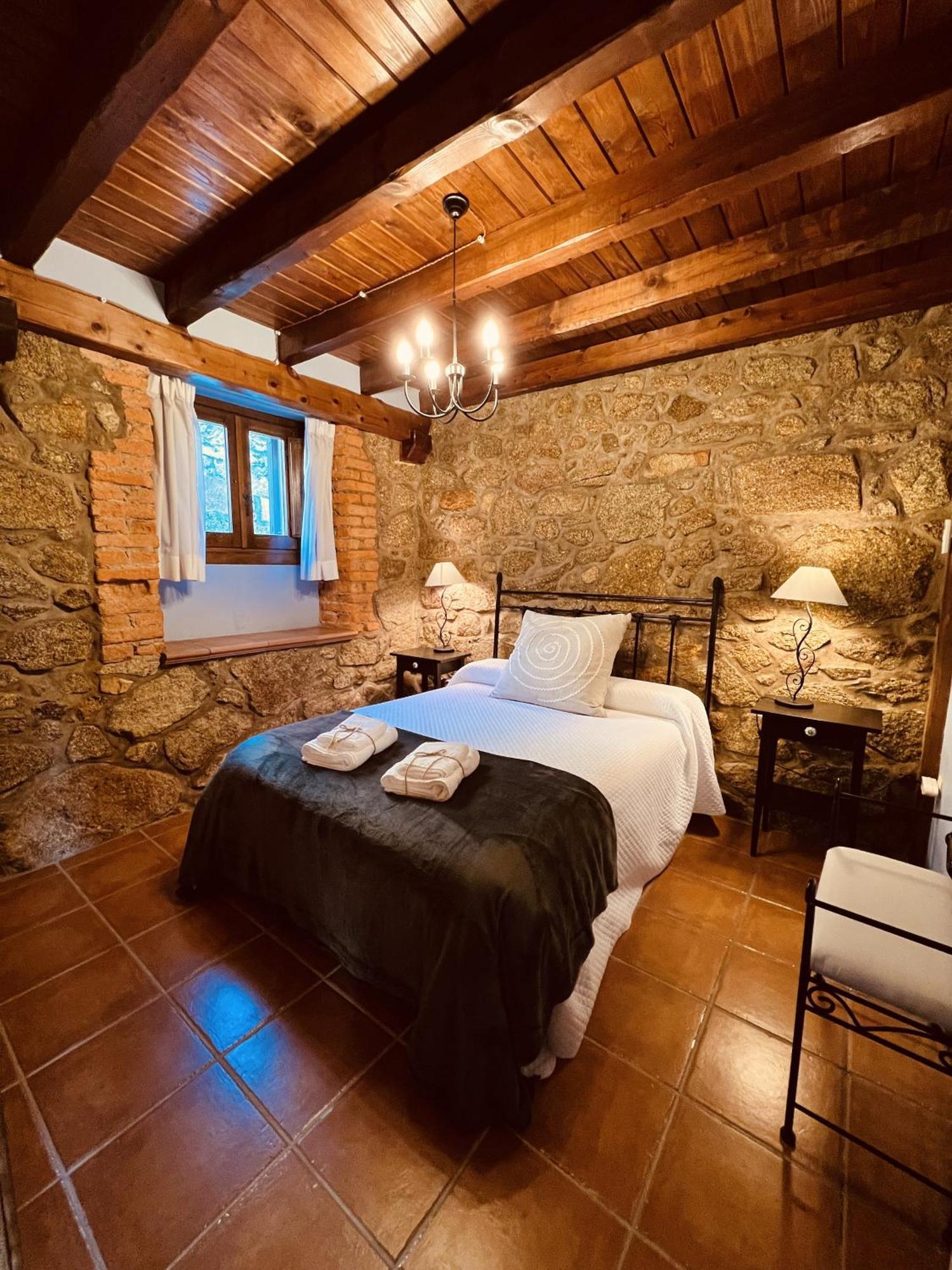 Holiday home Revolcona La Adrada